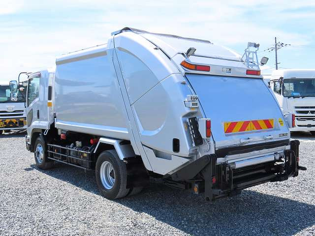 中古トラック いすゞパッカー車 ＃4