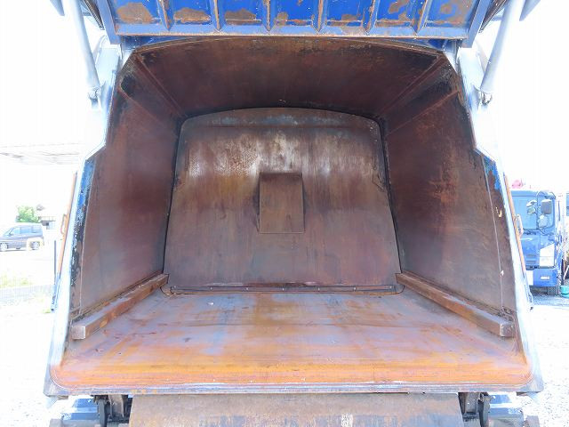 中古トラック いすゞ フォワード 増トンパッカー車