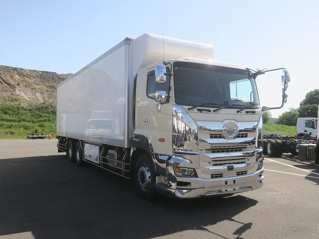 中古トラック 日野冷蔵冷凍車 ＃2