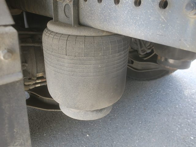 中古トラック 日野冷蔵冷凍車 ＃11
