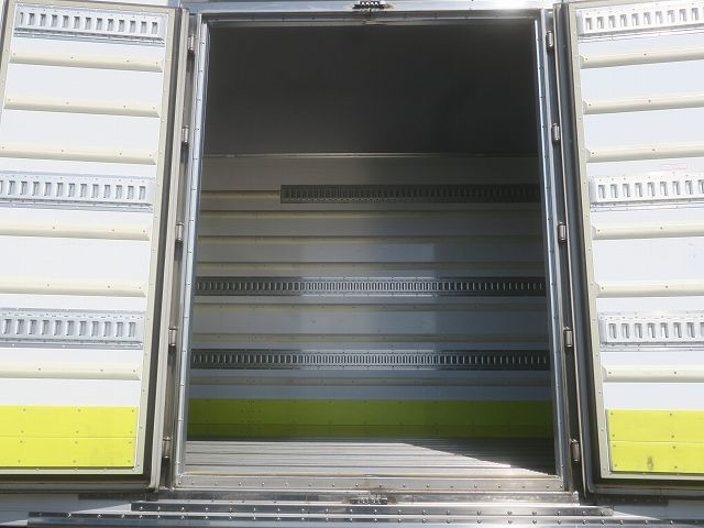 中古トラック 日野冷蔵冷凍車 ＃7