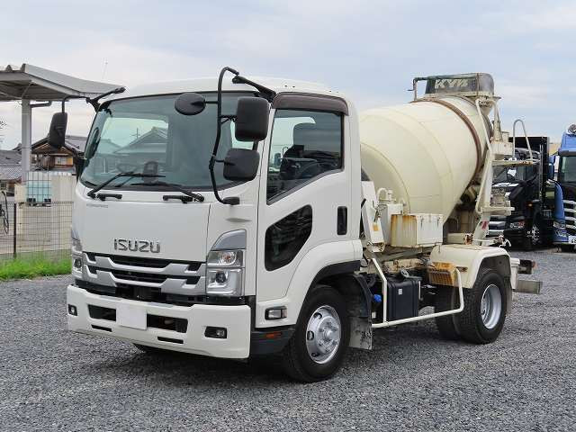 中古トラック いすゞコンクリートミキサー車