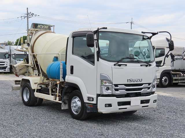 中古トラック いすゞコンクリートミキサー車 ＃2