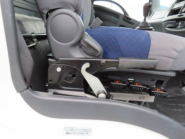 中古トラック いすゞコンクリートミキサー車 ＃18