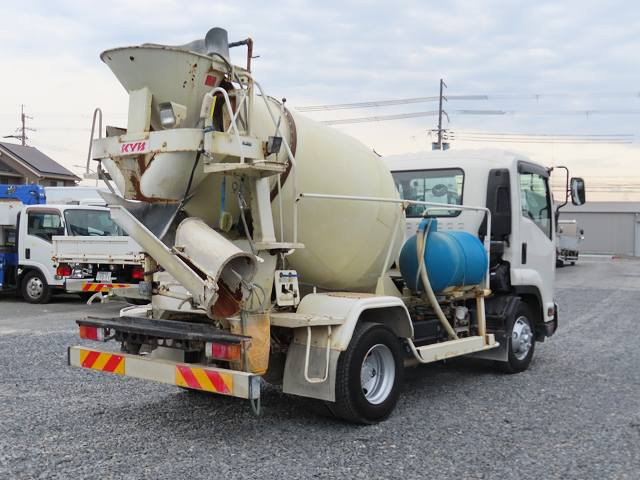 中古トラック いすゞコンクリートミキサー車 ＃3
