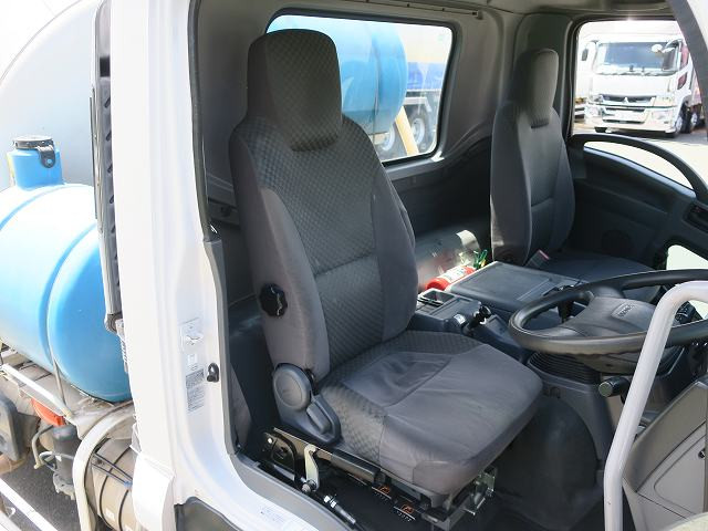 中古トラック いすゞコンクリートミキサー車 ＃13