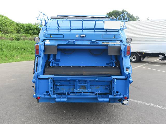 中古トラック 三菱ふそうパッカー車（塵芥車） ＃8