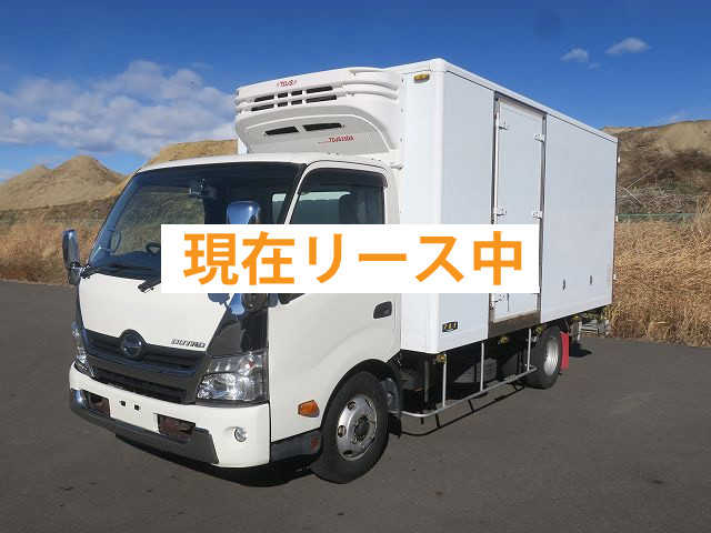 中古トラック 日野 デュトロ 小型冷凍バン