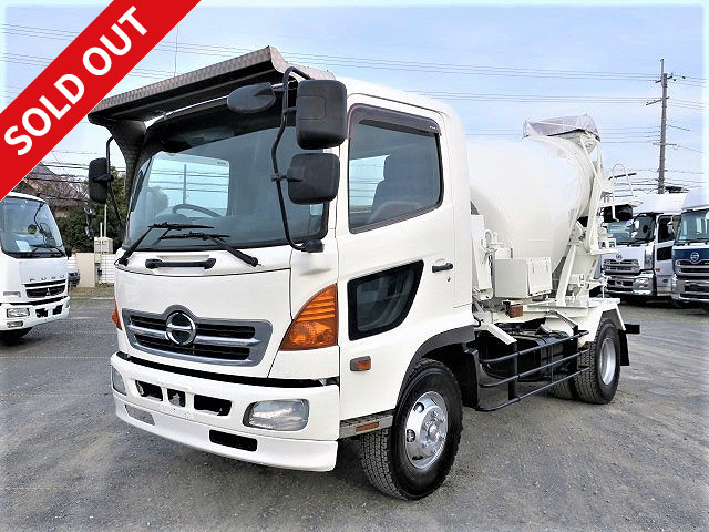 2004 Hino Ranger Heavy Duty Concrete Mixer Truck Kayaba Drum Capacity 4.4m3 Electric Hopper Cover *Approximately 166,000km on meter/preliminary inspection included*