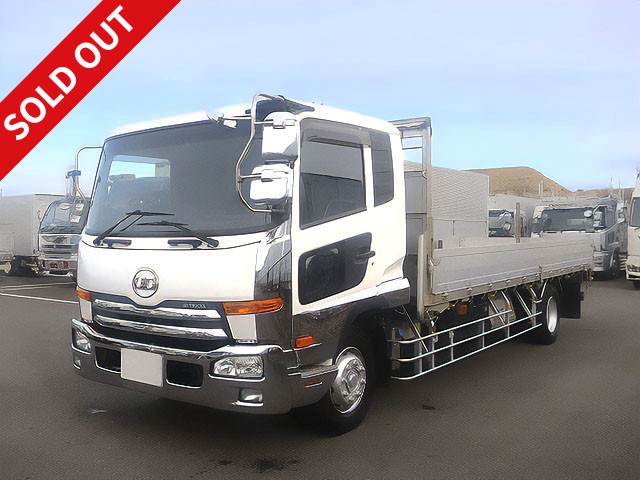 2015 UD Trucks Condor Heavy Duty Flat Body Aluminum Block 6200 Wide 245 HP *Approximately 320,000km on meter/MOT valid until December 2015*