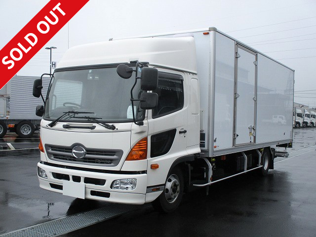  Now available for rental! 2017 Hino Ranger medium-sized refrigerated van, 6200 wide, with storage parking, rear air suspension, high roof, 240 horsepower, Thermo King, -30 degree setting