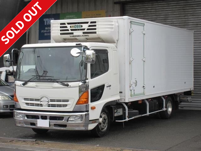 2011 Hino Ranger refrigerated van with storage PG! Thermo King 25 degree setting side door!