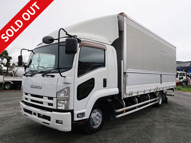 2013 Isuzu Forward, medium-sized aluminum wing, 6200 wide, retractable gearbox, 240 horsepower, meter reading approx. 390,000 km