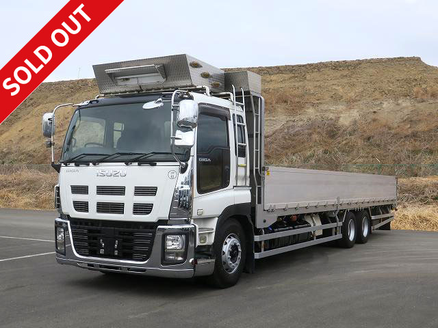 2013 Isuzu Giga Large flat body aluminum block 3-way opening 9500 body 2 differentials 380 horsepower 