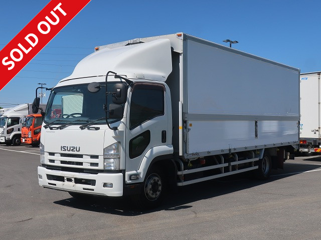 2013 Isuzu Forward, heavy-duty aluminum wing, 6700 wide, 7t load capacity, combination gate, 240 horsepower, approx. 250,000km on meter 