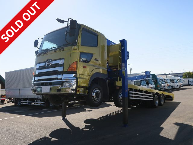 2012 Hino Profia Self-Loader with Large Crane, 4-Axle Low-Floor, Tadano 4-Stage High Jack, Winch, Radio Control, Retarder, Aluminum Wheels. Approximately 680,000 km on the odometer. Vehicle inspection valid until September 2016.