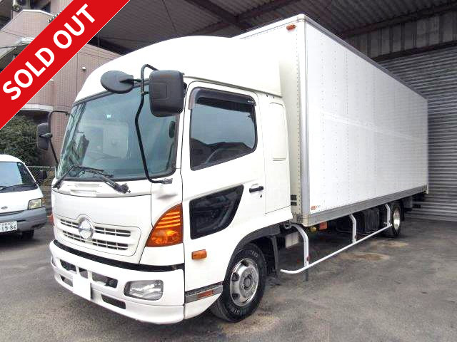 2011 model! Hino Ranger aluminum van with lift-up gearbox! 6700 body
