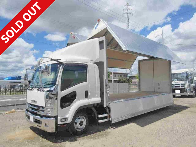 2016 Isuzu Forward Medium-sized Aluminum Wing 6200 Wide with Rear View Camera, ETC and Bed, Chrome-plated Cab