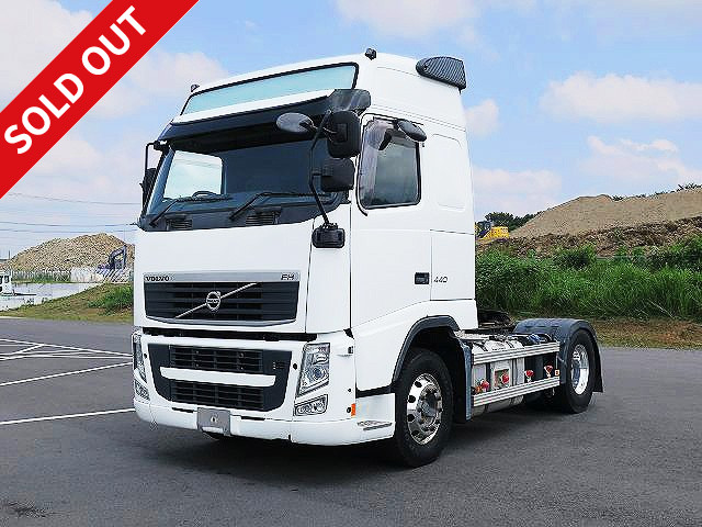 2013 Volvo FH12 Globetrotter Tractor Head, 5th wheel load 9.6t, Aluminum wheels, AT, ETC2.0 included. *Actual mileage on meter: approx. 594,000km! *