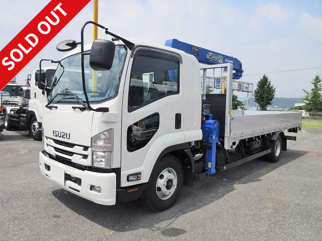 2017 Isuzu Forward, medium-sized flatbed with crane, aluminum block, standard width, 240 horsepower, Tadano 4-speed, hook-in radio control