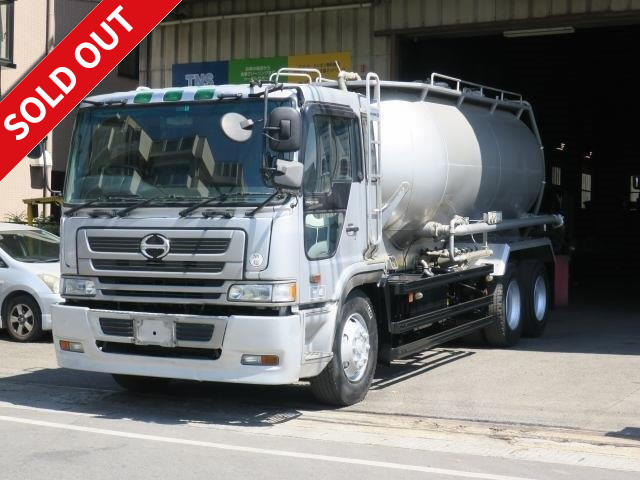日野粉粒体運搬車