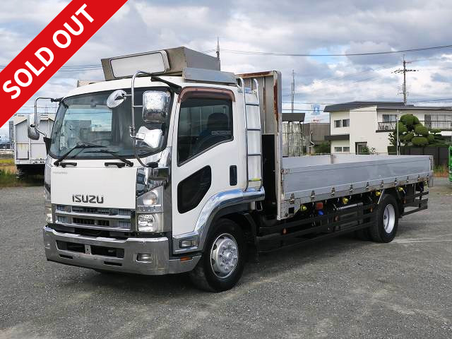 2012 Isuzu Forward, heavy-duty flatbed aluminum block, standard width, 3-way opening, 8.4t load, 255 horsepower, bed included. *Approximately 560,000km on meter! *