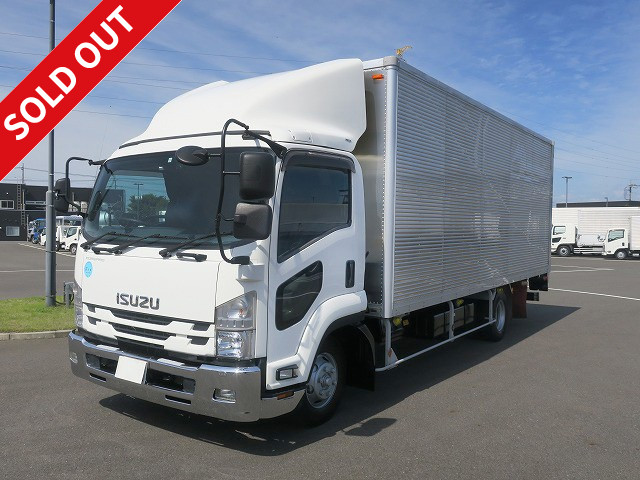 2016 Isuzu Forward Medium Aluminum Van 6200 Wide Combination Gate *Approximately 440,000km on the odometer! / Vehicle inspection valid until November 2013 *