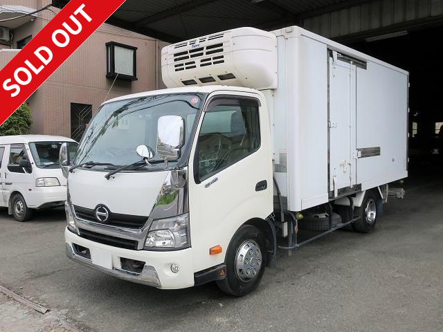 日野冷蔵冷凍車(冷凍バン)
