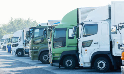 大型トラックの種類って？用途・特徴や人気車種を紹介