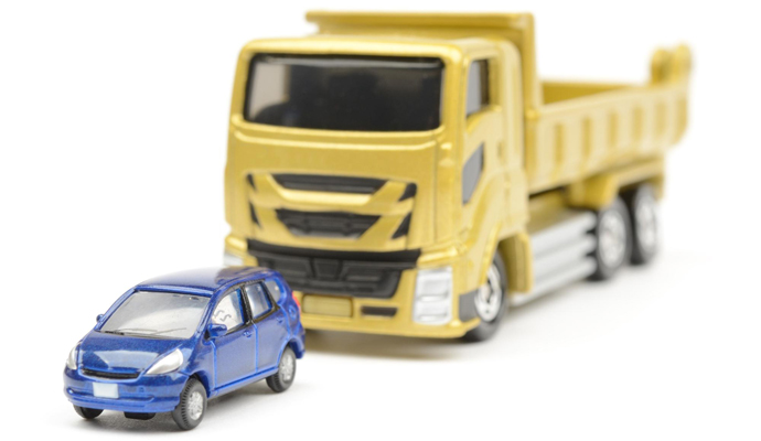 トラックによる煽り運転が発生する原因は？