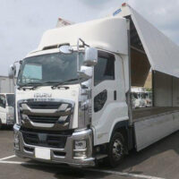 中古の大型ウイング車をお探しならトラックランド！サービスの詳細・選ぶ際の注意点など