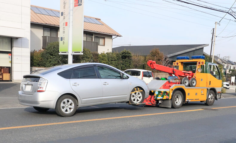 中古・小型レッカー車をお探しならトラックランドへ！サービス詳細・選び方など
