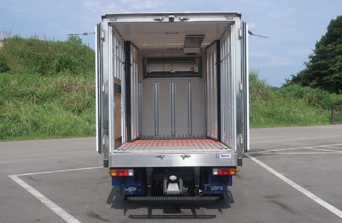 【中古】2トン冷凍車を選ぶ際のポイント