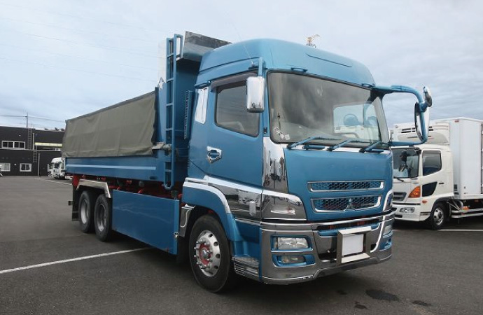 中古ダンプを選ぶ際のポイント