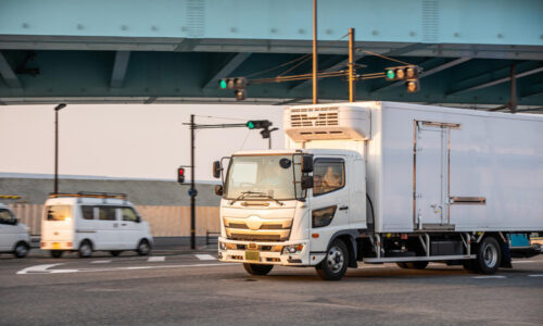 【トラック】パネルバンとは？種類やメリット・デメリットなどを解説