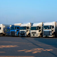 【大型冷凍車】スーパーグレートなどの中古車両の購入で失敗しないためのポイントを解説