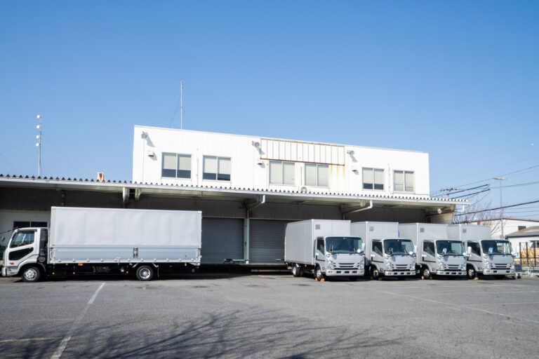 物流業界における繁忙期はいつ？起こりやすい問題や対策も紹介